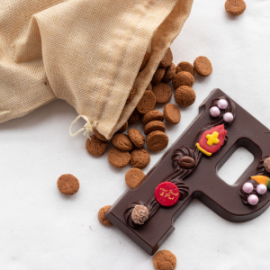 Krimpflatie: ook chocoladeletters dit jaar kleiner en duurder